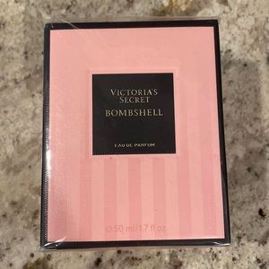 Victoria secret bombshell perfume